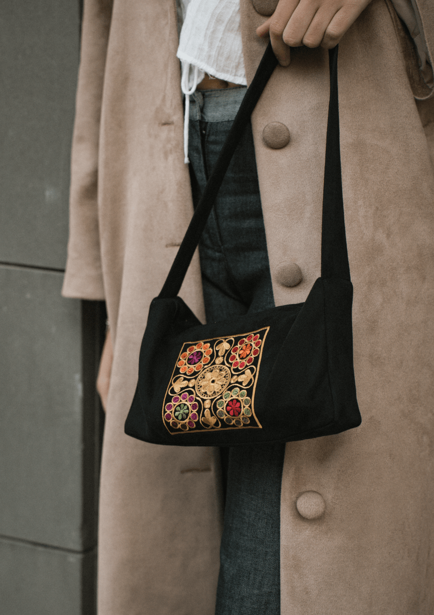 Bethlehem Embroidered Baguette Bag - Deerah