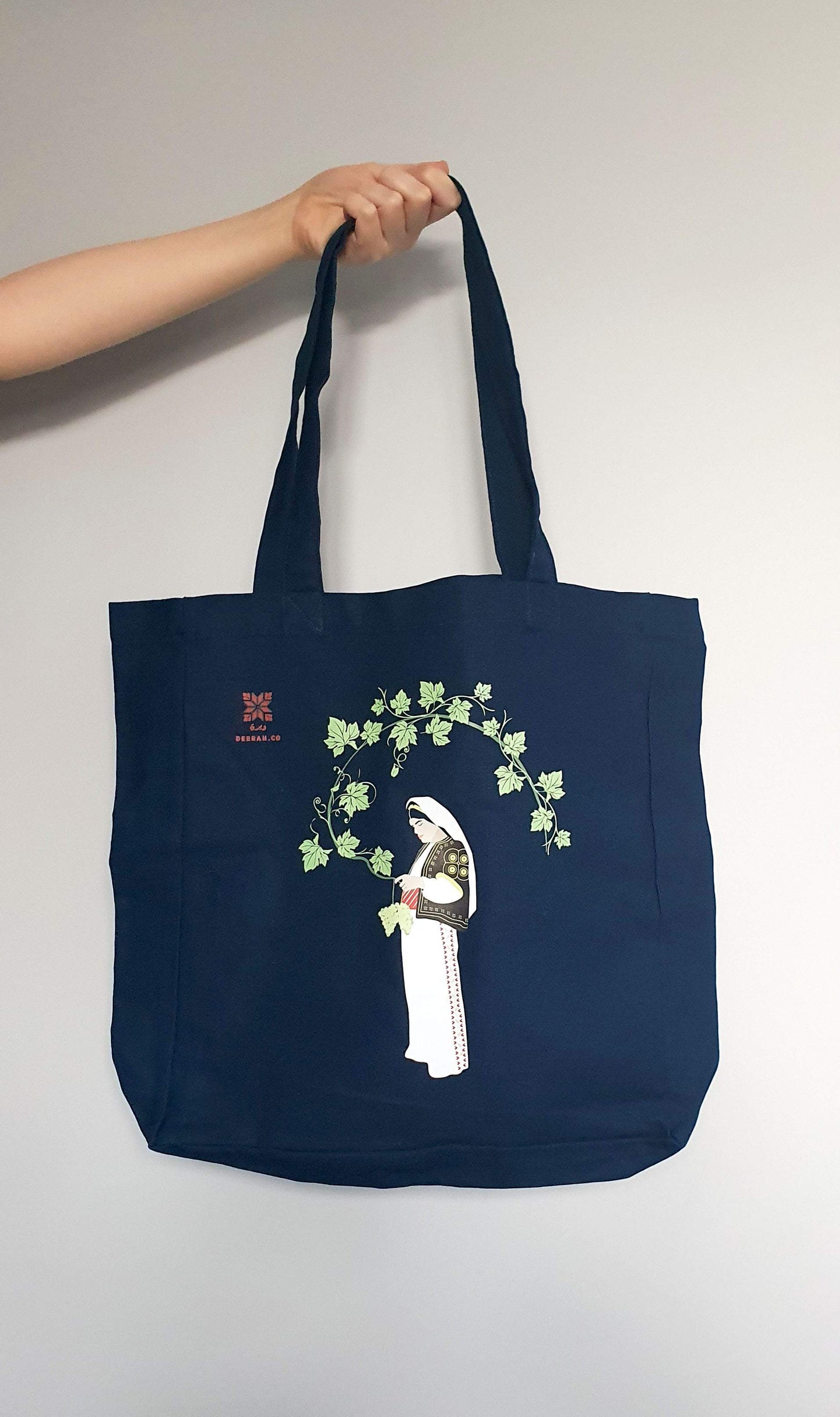 Harvest Print Tote in Navy Blue Deerah