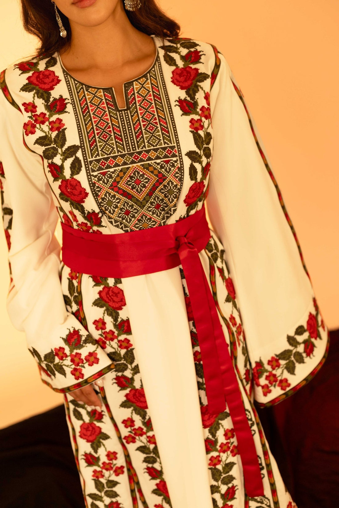 The Ultimate Guide to Choosing a Palestinian Wedding Dress [Hand vs Machine Embroidery] - Deerah