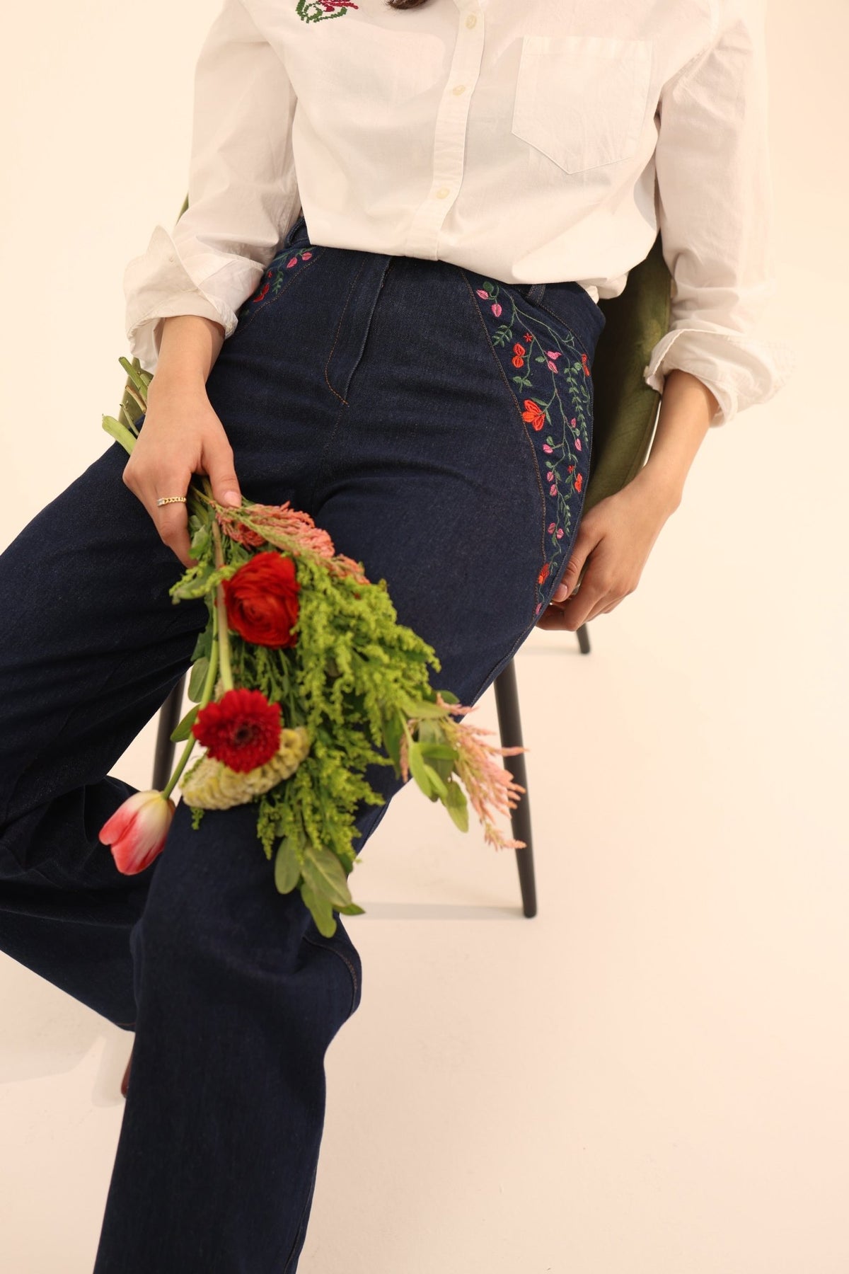 Embroidered Jeans - Deerah