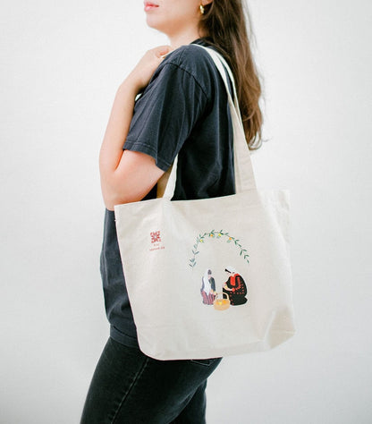 Harvest Print Tote in Natural Beige - Deerah