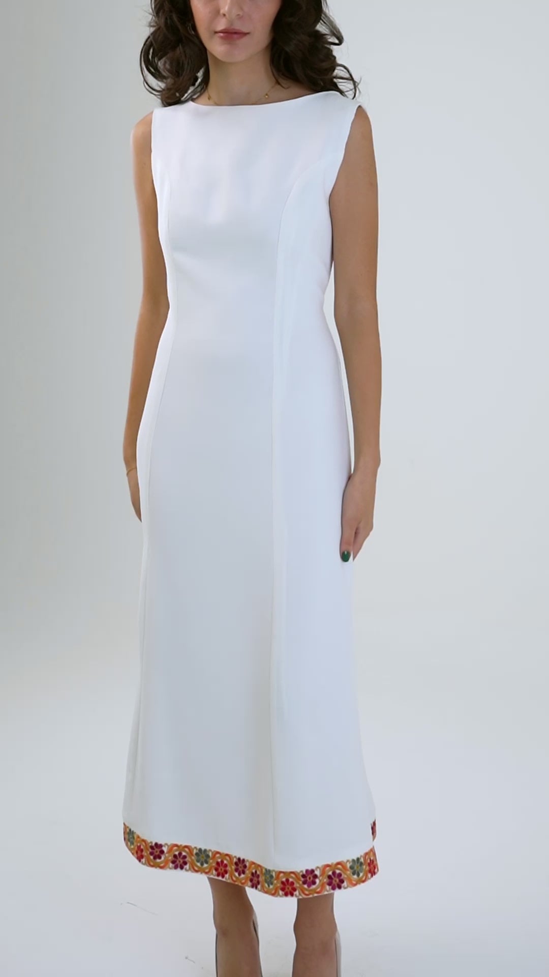 バレエ type K boat neck/flower embroidery latte Boat-Neck Dress – PUCCI Online Store