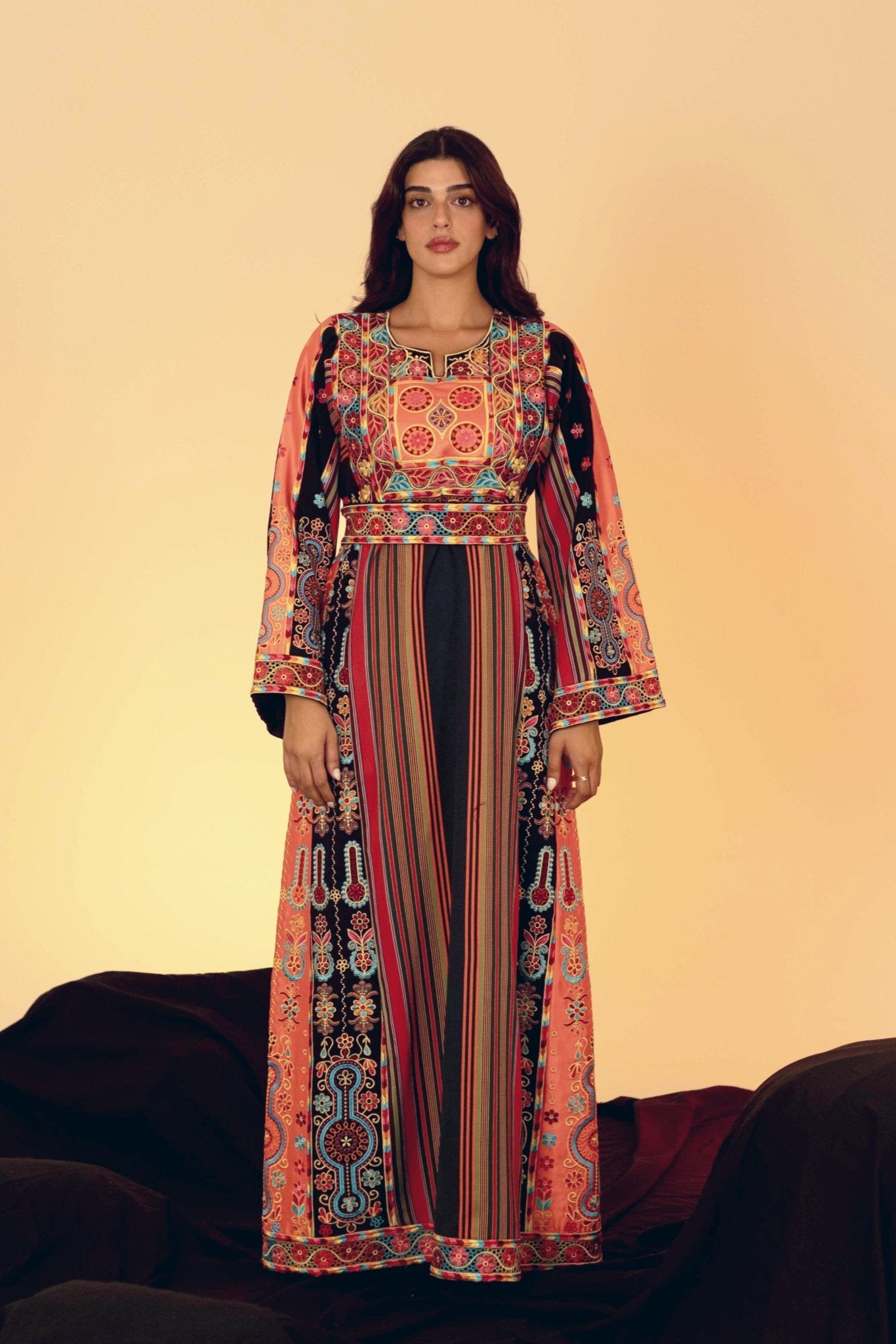 The Majdalawi Traditional Palestinian Thobe Dress - Deerah
