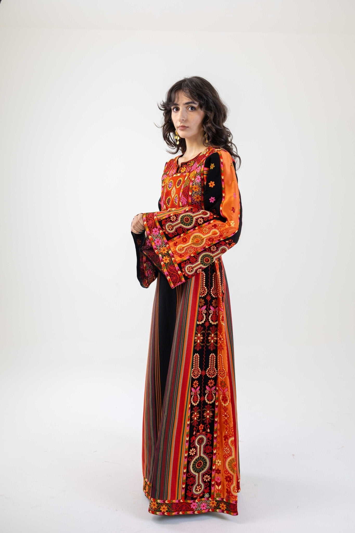 The Majdalawi Traditional Palestinian Thobe Dress - Deerah