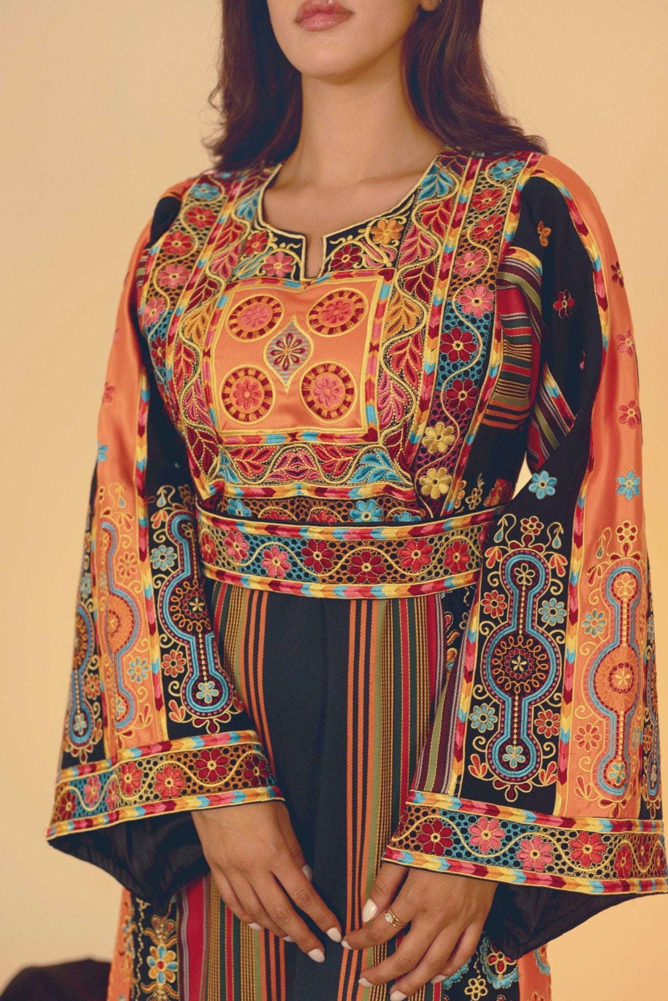 The Majdalawi Traditional Palestinian Thobe Dress - Deerah