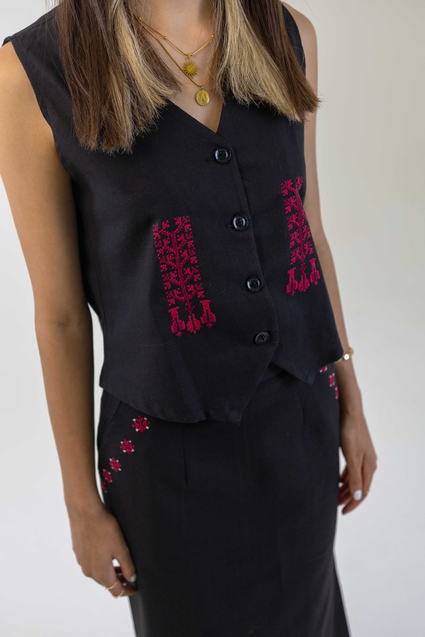 The Qowar Hand Embroidered Unisex Vest Deerah