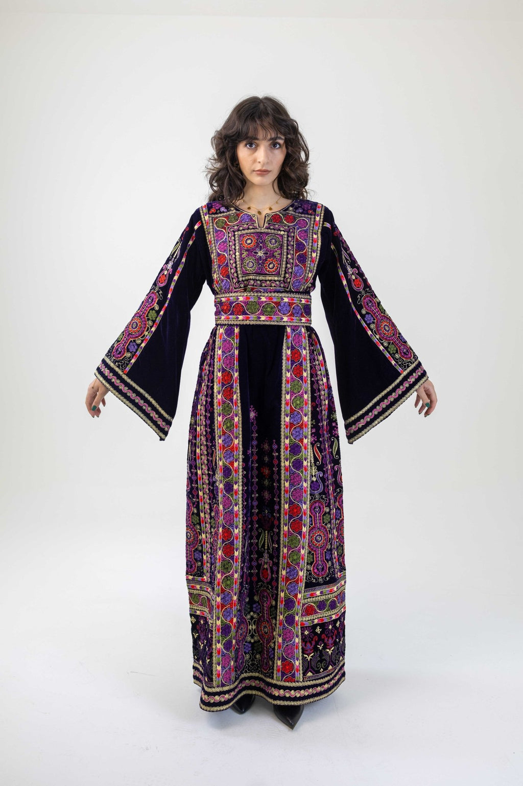 Violet Velvet Palestinian Malaka Thobe - Deerah
