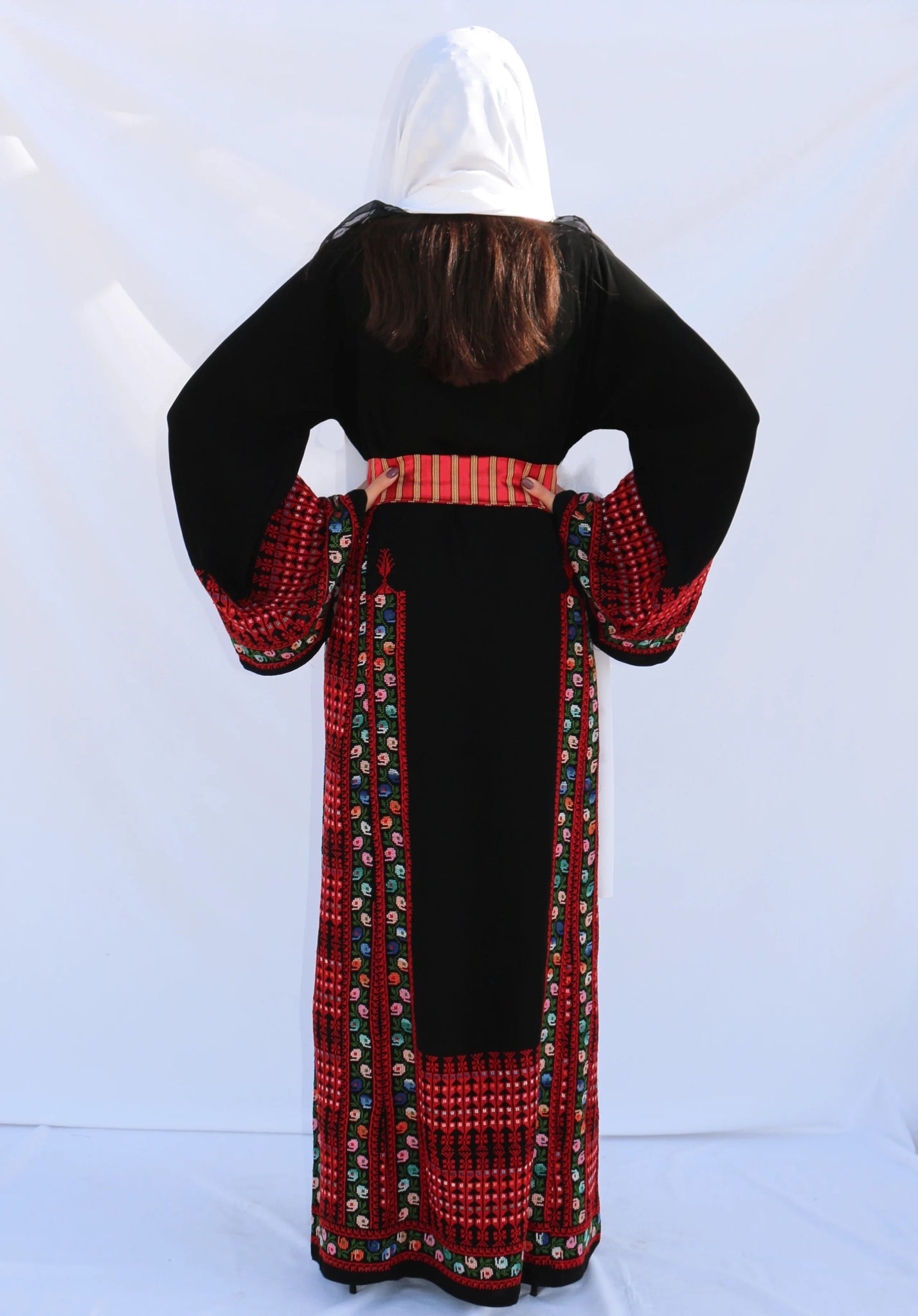 Laila - Hand Embroidered Traditional Palestinian Dress Thobe - Deerah