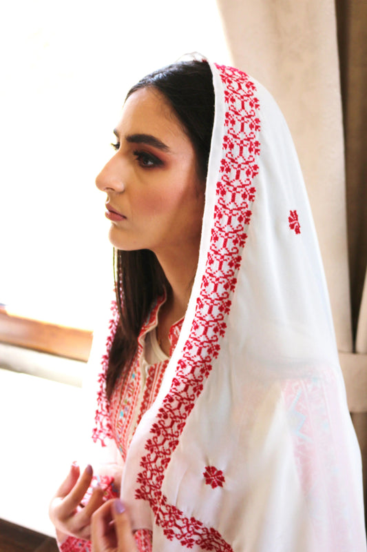 Red Hand - Embroidered Wedding Shawl - Deerah