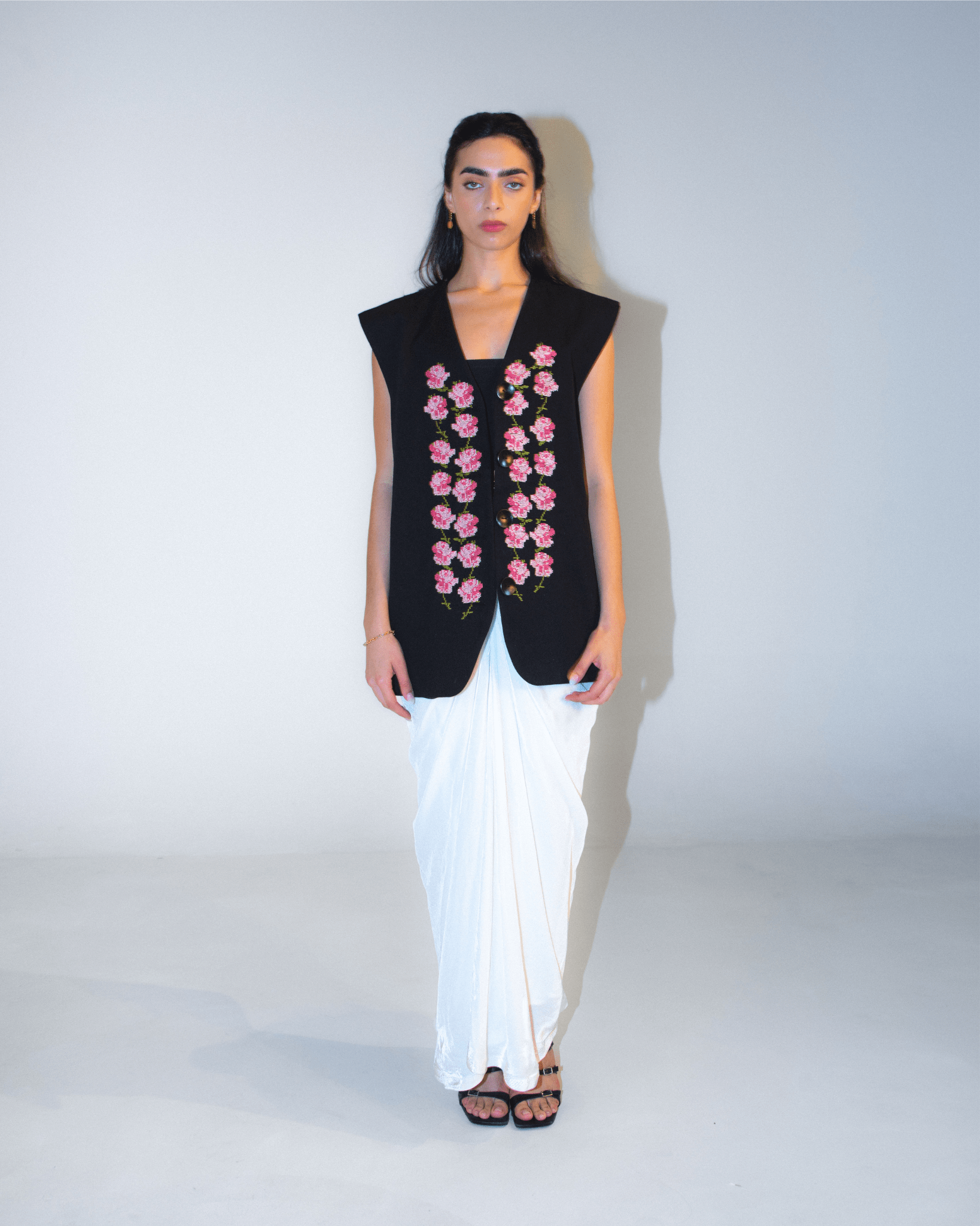 Warda Unisex Vest - Deerah